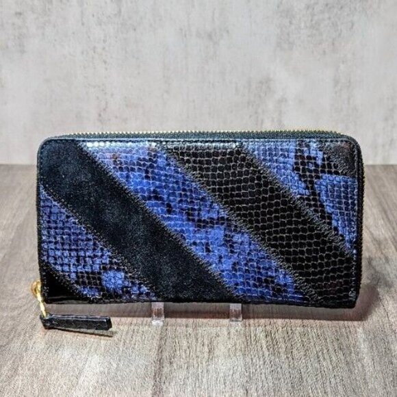Tory Burch Gemini Link Black & Blue Snakeskin Python Full Zip Continental Wallet - Picture 2 of 8